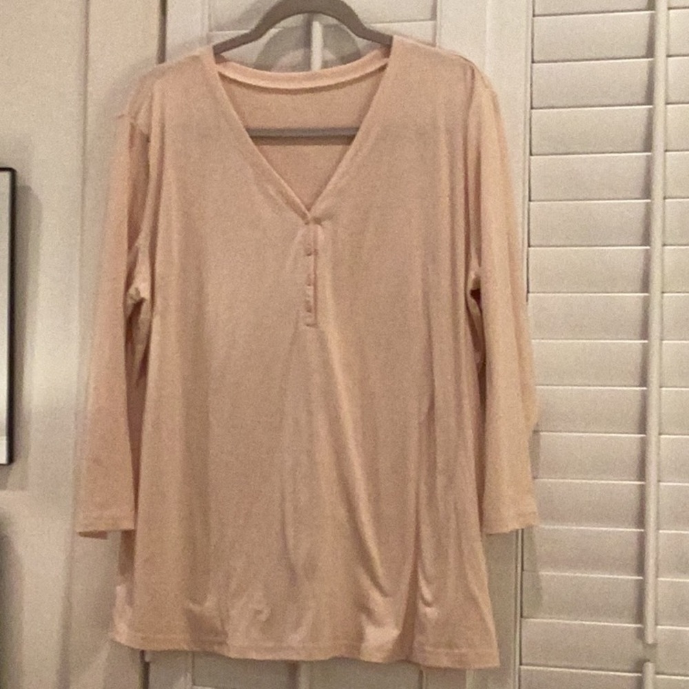 Warm tunic top tee, excellent condition